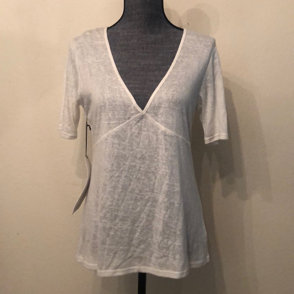 V neck top